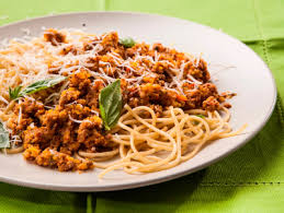 There are a lot of variations regarding the stuffing which differs slightly among the middle. Spaghetti With Mince And Veg Drum