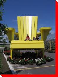 World S Largest Muskoka Chair Gravenhurst Ontario Muskoka Chair Unusual Buildings Ontario