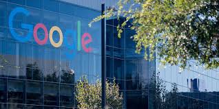 Chacun doit poser son téléphone portable au milieu de la table et. Google S Allie A Ubisoft Dans Le Jeu Video En Streaming