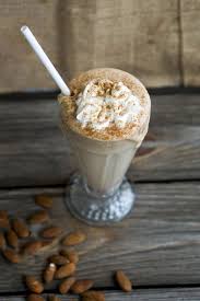 Epingle Par Leila Tip Top Sur Petit Dejeuner Smoothie Recette Beurre D Amande Petit Dejeuner Keto