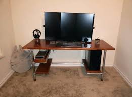 But make sure the legs get a sturdy attaching. 25 Brilliant And Easy To Build Diy Computer Desks