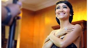 Bersama mengisi dan berbagi untuk semua. Cerita 5 Artis Yang Mengaku Pernah Bertemu Nyi Roro Kidul Showbiz Liputan6 Com