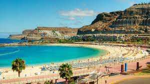 In de winter is het op de canarische eilanden vaak lenteachtig, hoewel slecht weer met veel wind en neerslag zeker tot de mogelijkheden behoort. Klimaat Gran Canaria Watertemperatuur Beste Reistijd Weer