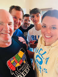 Kathy Vigna's Instagram, Twitter & Facebook