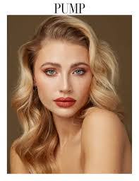 Molly Abbott's Instagram, Twitter & Facebook