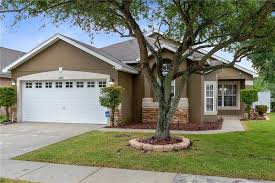 For Sale Crystal Glen Hunters Creek Orlando 32837 4 Bedroom 2 Bath 1759 Sqft 279 000 11243 Crystal Glen Open Living Room Real Estate Back Patio