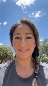 Lilian Correa's Instagram, Twitter & Facebook