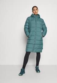 This coat was bought for my wife and she is very happy wear it in russian winter. Jack Wolfskin Crystal Palace Coat Daunenmantel North Atlantic Petrol Zalando De