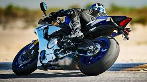 The youngest sibling of the yzf r1. Yamaha R15 V3 Wallpapers Wallpaper Cave