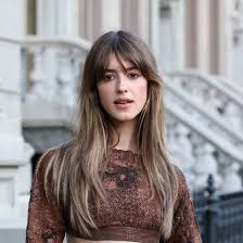 An expert on how to find the right fringe for your face shape