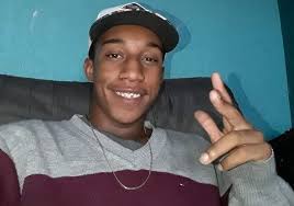 Nenhum suspeito foi preso ou identificado até o momento. Familia Denuncia Sumico De Jovem Negro Apos Abordagem Da Pm Ponte Jornalismo