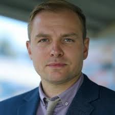 Hull City have completed the signing of UCD forward Hugh Parker. The 18 yo  striker has impressed in Ireland over the last 12 months and will link up  with Hull's u21 squad