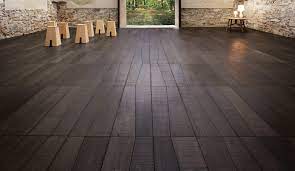 View our custom wood floor photo gallery for designer hardwood floors, custom handscraped wood floors, staircases, classic wood floors, medallions & more. An Architect S Guide To Wood Flooring Architizer Journal