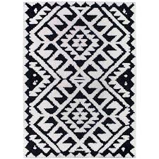 Free uk / ireland delivery* no extra uk brexit import charges. Geometric Aztec Moroccan Pile Shag Accent Rug 5 X 7 Black White 5 X 8 Surplus 5 X 8 Surplus Overstock 31577011