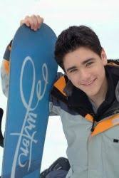 Dulu masa kecik aku tak paham kenapa tiap kali mak suruh beli menatang ni, orang kedai akan balut pakai surat kabar. Vojta Kotek Jsme Kompilace Tech Nejvidlactejsich Muzikantu Musicserver Cz