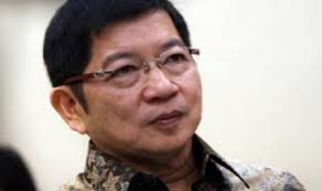 ID, JAKARTA -- Mantan Menteri Perumahan Rakyat, Suharso Monoarfa hampir ikut dalam pesawat sukhoi yang hilang di Gunung Salak, Bogor, Jawa Barat, ... - mantan-menteri-perumahan-rakyat-suharso-monoarfa-_120509231914-827