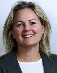 Alyssa Hough's Instagram, Twitter & Facebook