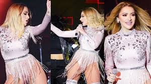 Hadise 2020 indir, hadise 2020 videoları 3gp, mp4, flv mp3 gibi indirebilir ve indirmeden izleye ve dinleye bilirsiniz. Singer Supports Fellow Pop Star With Swimsuit Shot