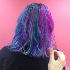 candy さんはinstagramを利用しています ごみきちゃんcolor 左右で少し色味を変えて 左は青みより 右はピンクより 塗りながら髪の上で 色を混ぜたりするので 本当に何色入ってるか分からない 今年もごみきちゃんの誕生日 を 祝えて良かっ 髪