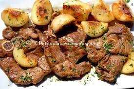 Sors le gigot d'agneau du frigo 2 heures avant de le préparer. Tranches De Gigot D Agneau Aux Peches Blanches Petits Plats Entre Amis