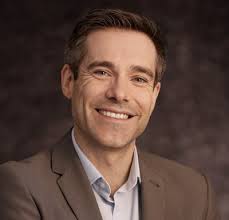 SmarTone CEO heads for exit