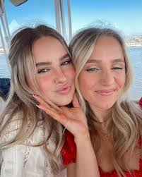 Shelby Bender's Instagram, Twitter & Facebook