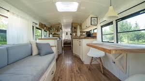 An vielen orten in europa kann man wunderschöne und originelle tiny houses mieten, um darin urlaub zu machen. Tiny Living Die Coolsten Tiny Houses Weltweit Camperstyle De