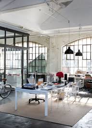 The Intern Set Design With Nancy Meyers Simply Elegant Warehouse Office Loft Office Dream Office Space
