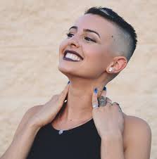 Épinglé par Alison Chen sur Buzz cut/ Pixie cut