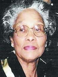 Easter Smith's Instagram, Twitter & Facebook