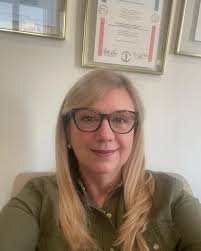 Karin Castro (@terapiamentesaudavel) · Instagram photos and videos