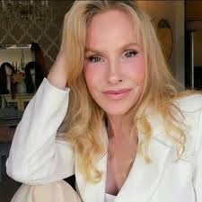 SUZANNE EDMUNDSON PI Chick (@axiompichick) • Instagram photos and videos