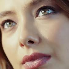 Her Eyes Unluler Makyaj Kadin
