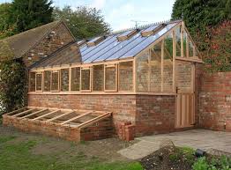 Western Red Cedar Three Quaterspan Fitted By Woodpecker Joinery I Know It Is Sup Gewachshaus Selber Bauen Gewachshaus Gewachs