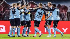 The winger was arguably gladbach's most active player on the offensive end, racking up eight shot attempts, more than doubling his previous season high, but this time he couldn't find the net. Gladbach Gegen 1 Fc Koln Live Im Tv Und Online Stream Sehen Sportbuzzer De