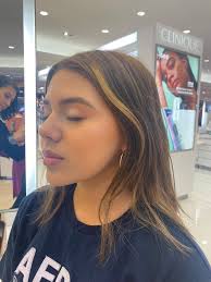 Experienced makeup artist in Atlanta