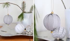 Fatti in casa di natale vacanze di natale decorazioni di natale ornamenti natalizi biglietti artigianali idee per il fai da te arte con bottoni biglietti fatti in casa. Le Palline Di Natale Fai Da Te Per Un Albero Piu Particolare