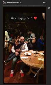 Cristi mitrea regretă că a participat la burlăcița, pentru inima andreei mantea: Andreea Mantea Cristi Mitrea And Her Son At The Restaurant In Istanbul