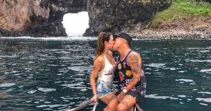 Los papás chochos compartieron tiernas postales en sus cuentas de instagram, las que se llenaron de felicitaciones. 24 Horas Ar Twitter Las Imagenes Del Matrimonio De Eduardo Vargas Y Daniela Colett Https T Co Bbufa3peip