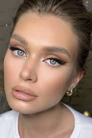 35+Brilliant Makeup Ideas for Blue Eyes