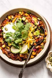 When it comes to the menu, you can't go wrong with favourites like fajitas, tacos, burritos, nachos, and chilli con carne. 20 Easy Mexican Recipes For Any Mexican Themed Party