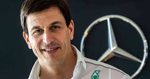 Im interview sprechen sie über ihre rolle als teamchefs, die bedeutung von familie. Formel 1 Mercedes Teamchef Toto Wolff Berat Verpflichtungvon Sebastian Vettel Mit Seiner Frau