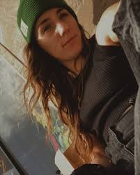 Leah Brooke Clisby (@fadedec_) • Instagram photos and videos