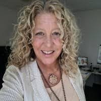 Brittney Dingman's Instagram, Twitter & Facebook