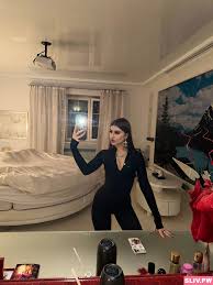 Слив Госпожи Эвелин — слитые фото и порно видео 18+ с ТГ-канала