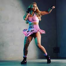 (and that's not just cos of the great ass. A7r6htg1xsv9lm