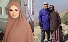 How much money is nur shahida mohd rashid worth at the age of 35 nur shahida mohd rashid (born march 14, 1985) is famous for being youtuber. Ayah Bawa Teksi Mak Pula Kerja Pejabat Nur Shahida Imbau Memori Bersama Ibu Bapa Gempak