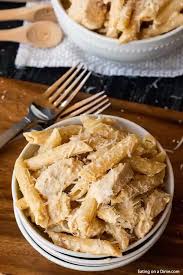 Crock Pot Olive Garden Chicken Alfredo Pasta Delicious And Easy Recipe In 2020 Chicken Pasta Crockpot Chicken Alfredo Chicken Slow Cooker Recipes