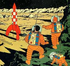 Alors que même la nasa ne propose (pas encore) de nuit dans hôtel cet oreiller de plusieurs tailles (1.500 $ pour le grand, 180 $ pour le petit et 120 le phosphorescent) a été réalisé à partir de réelles photos de la lune. Herge Avait Il Tout Prevu On A Fact Checke On A Marche Sur La Lune La Bd Ou Tintin Devance Neil Armstrong De 16 Ans