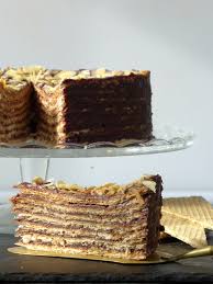Laktosefreie rezepte verzichten gänzlich auf zutaten, die laktose enthalten und sind daher für personen mit laktoseintoleranz besonders. Waffeltorte Mit Schokocreme Laktosefrei Laktosefreie Rezepte Torten Rezepte Mitohnekochen Com